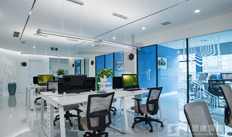 <a href=http://dipietrophotography.com/ target=_blank class=infotextkey>合肥辦公室裝修</a>中如何將室內綠化巧妙的用到裝修中